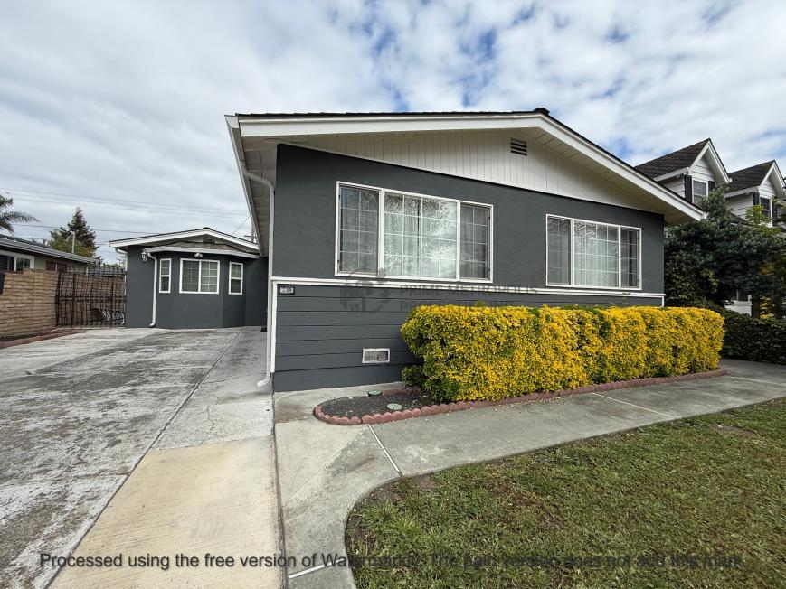 Foto principal - 3 bedroom in Sunnyvale CA 94085