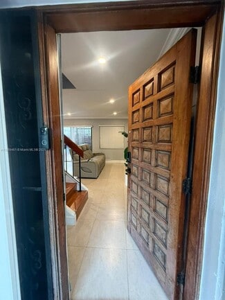 Building Photo - 1595 SW 122nd Ave