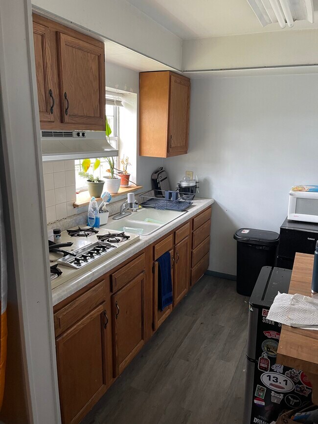 424 Evans St, WV 26505 House Rental in WV