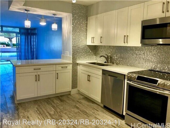 Foto del edificio - 2 br, 2 bath House - 500 Universtiy Ave #122