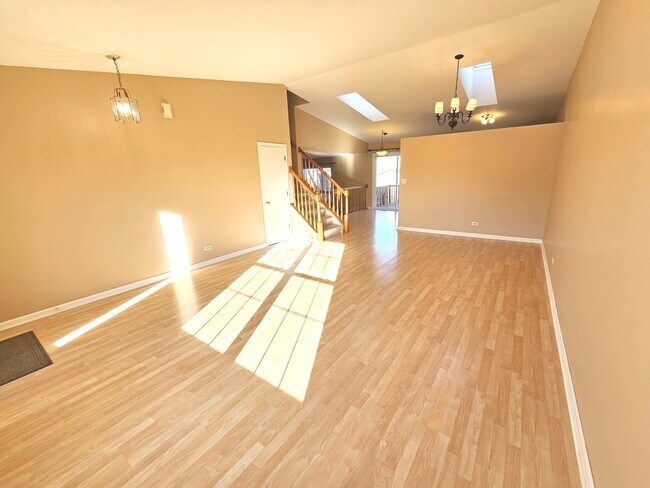 Foto del edificio - 2315 Meadows Ln