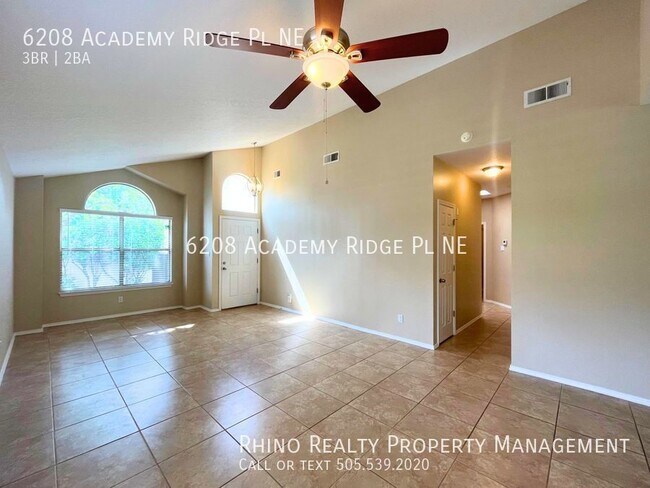 Building Photo - Lovely 3 Bedroom 2 Bathroom Home In The NE!