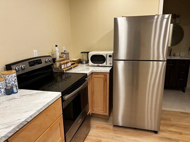 Kitchen - 2235 Sunset Dr