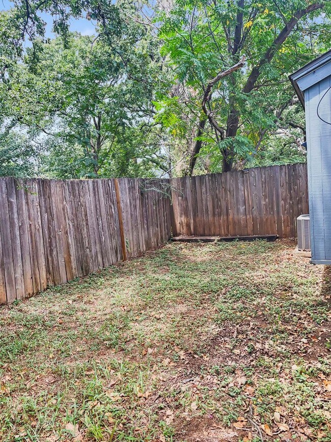 Building Photo - Windy Pine Duplex