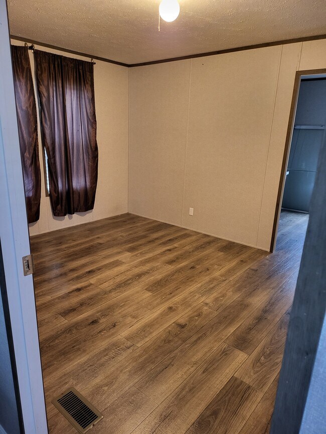 Master bedroom - 1516 Saint Armand Blvd