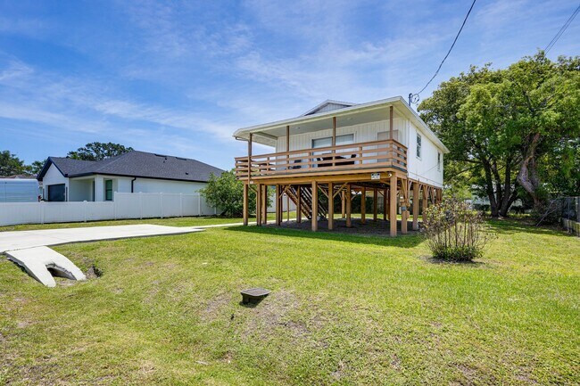 Foto del edificio - 3022 W Frierson Ave