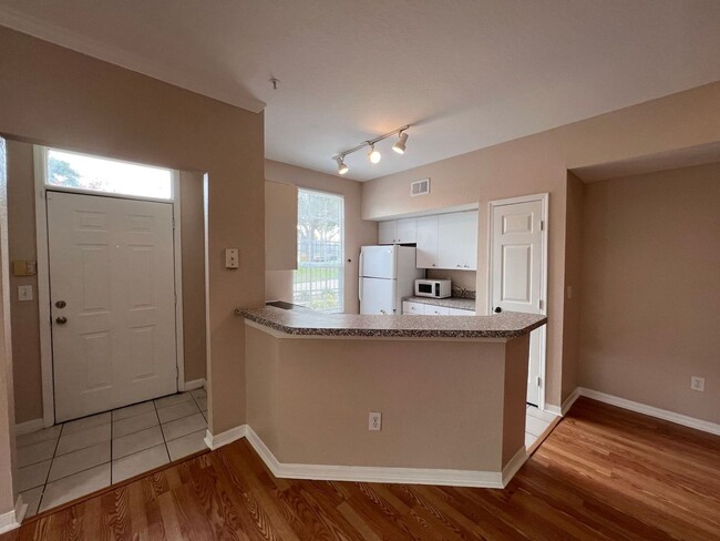 Building Photo - AZUR at Metrowest!