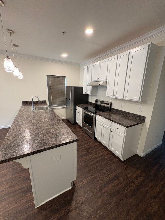 Interior Photo - East Breeze