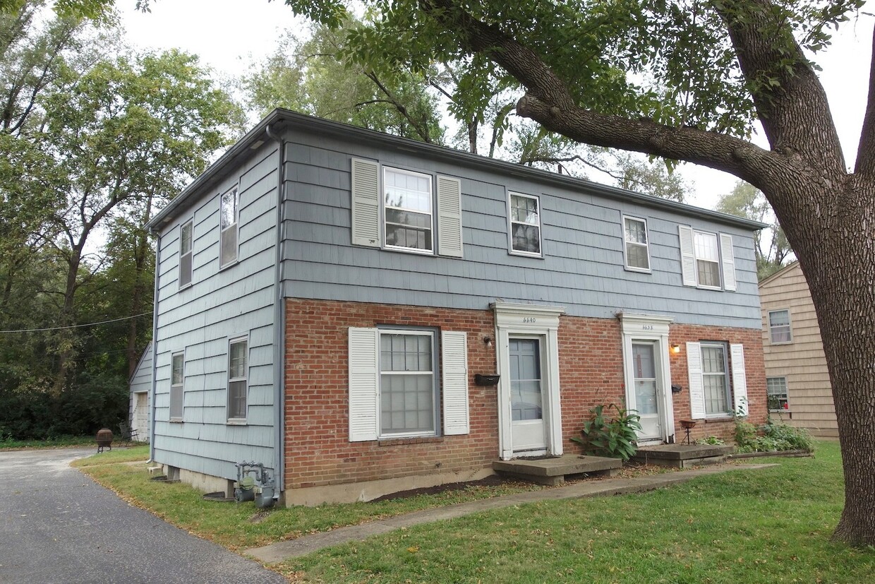 66386646 Floyd St Unit 6640, Overland Park, KS 66202 Room for Rent in Overland Park, KS