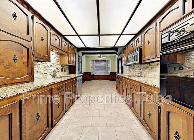 Foto del edificio - 838 Millwood Rd