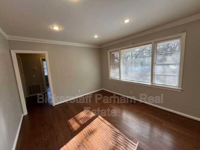 Foto del edificio - 2919 W Britt David Rd