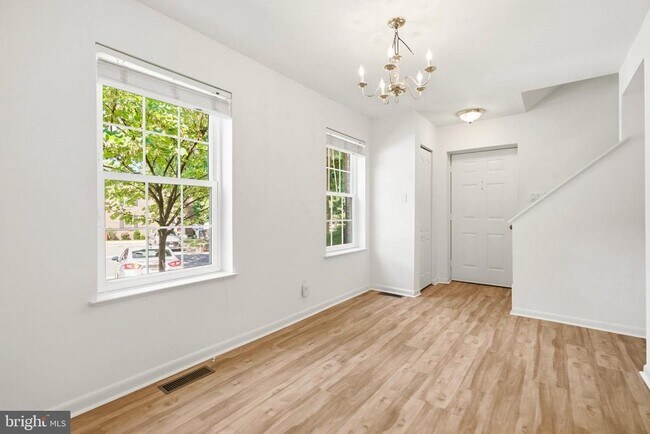 Building Photo - 9101 Bronze Bell Cir