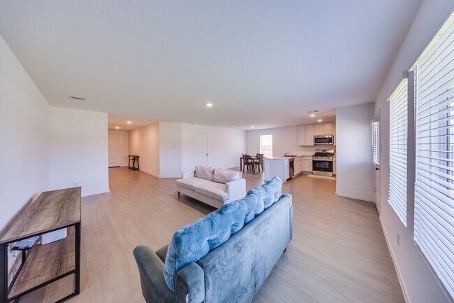 Building Photo - 18208 Pontecorvo Ln