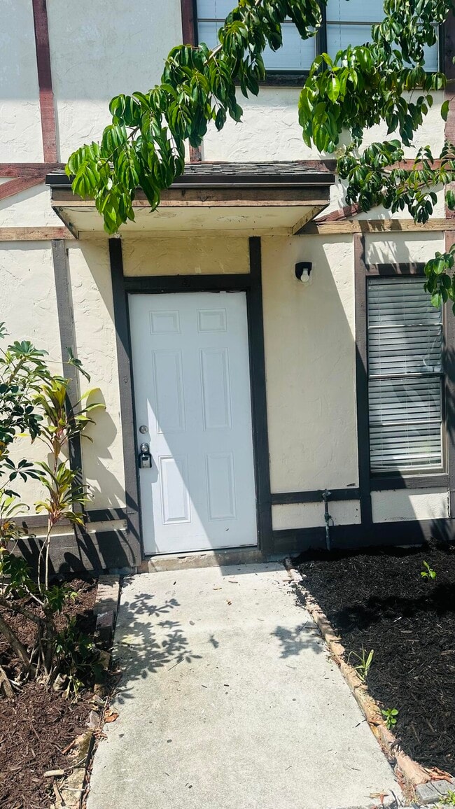Building Photo - 5145 Breckenridge Pl