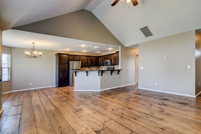 Foto del edificio - All brick 3 bedroom 2 bath house