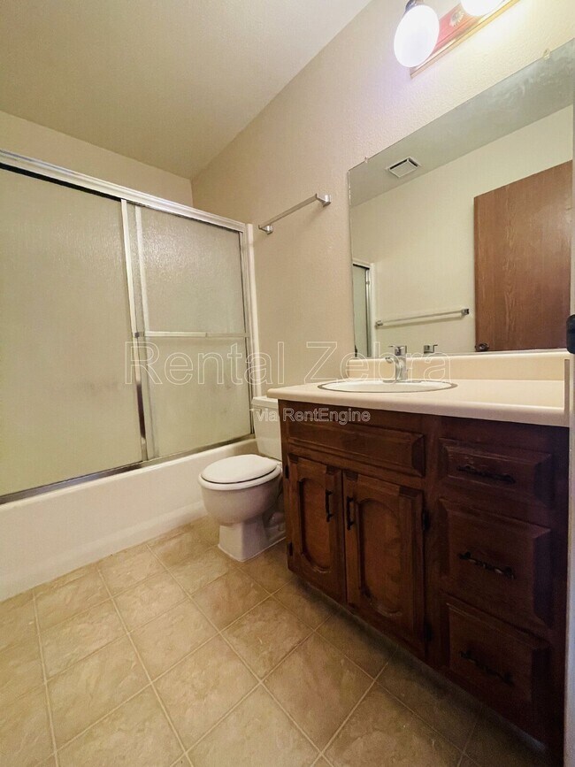 Foto del edificio - 3068 Colony Park Dr