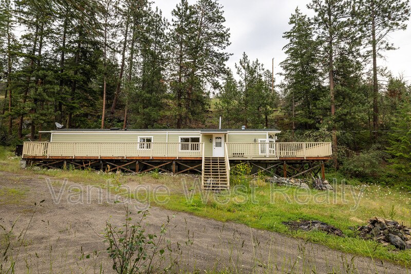 Photo principale - 6439 Farmers Dr