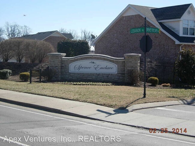 Foto del edificio - 743 Spence Enclave Ln
