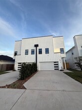Building Photo - 10119 Grover Ln