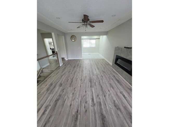 Building Photo - 9729 Princess Dr