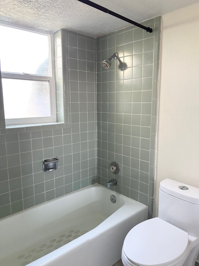 Bathroom - 1454 S Richards St