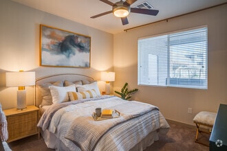 1 BR, 1 BA - 783SF - Grayson Place