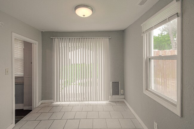 Foto del edificio - 7800 Jefferson St