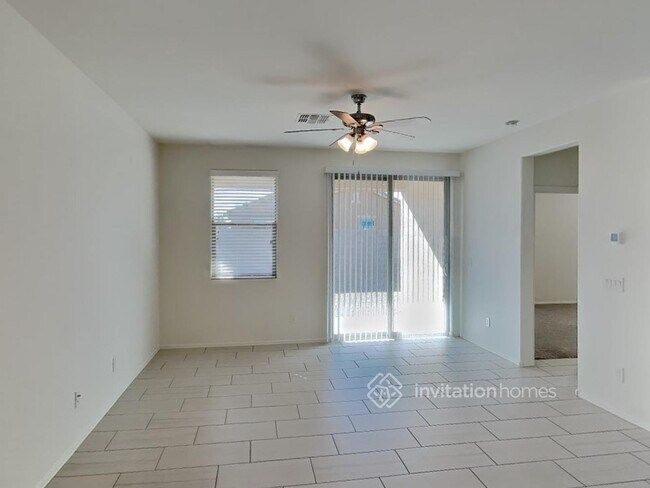 Building Photo - 17911 W Tina Ln