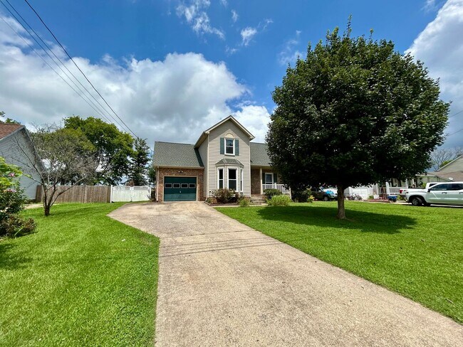 Foto del edificio - 1225 Cobblestone Ln