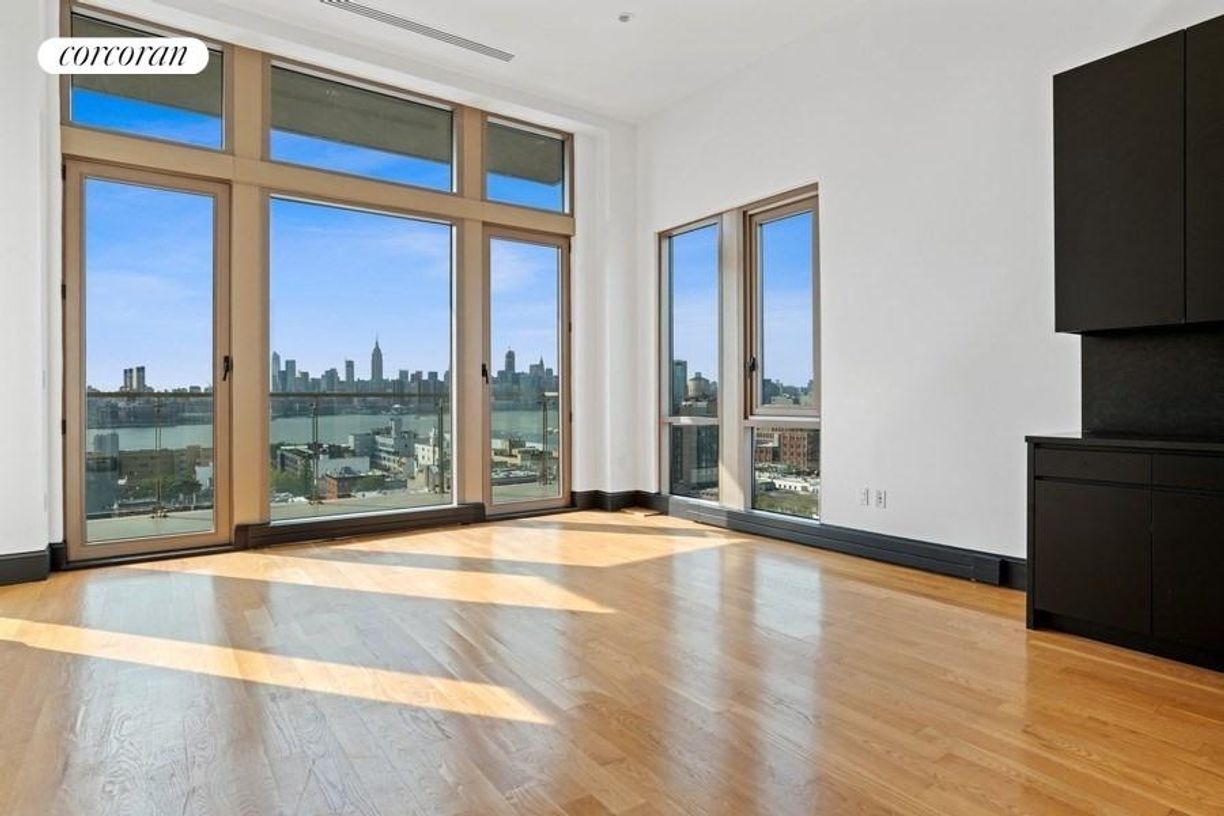 Foto principal - 144 N 8th St