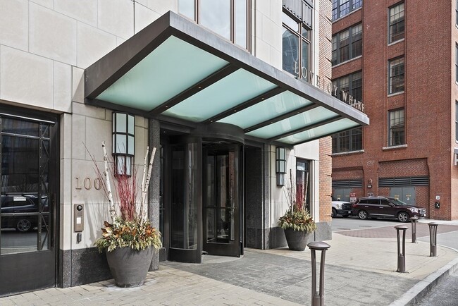 Foto del edificio - 100 Lovejoy Wharf