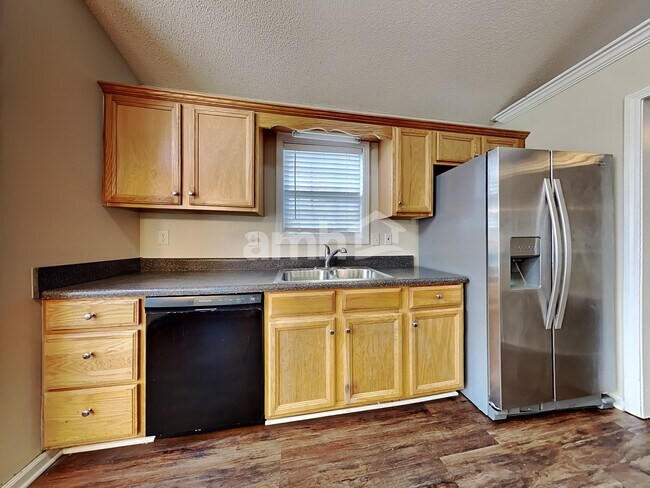 Foto del edificio - 172 Barrington Ln