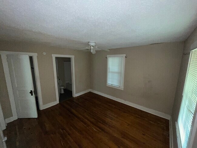 Foto del edificio - 1510 Wadsworth St SE