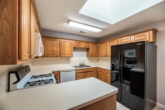 Building Photo - 26115 Cypresswood Dr