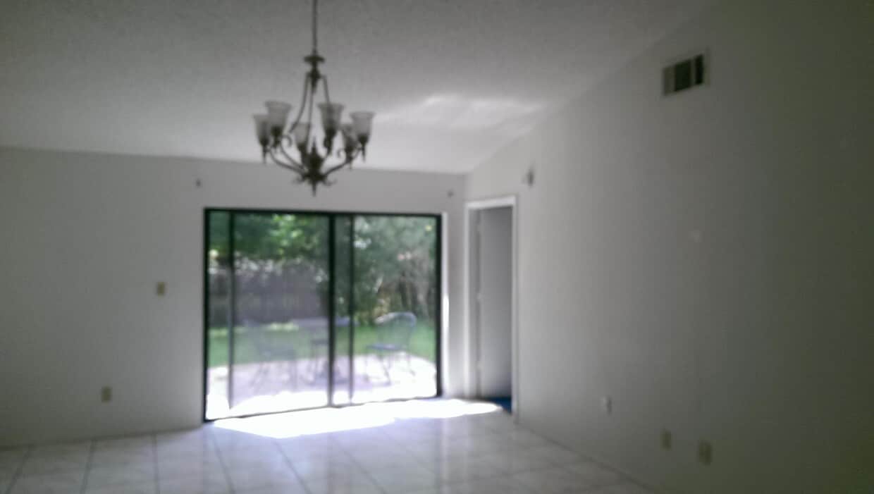 Foto del edificio - Great 3 BR home - Fenced Back Yard - A rat...