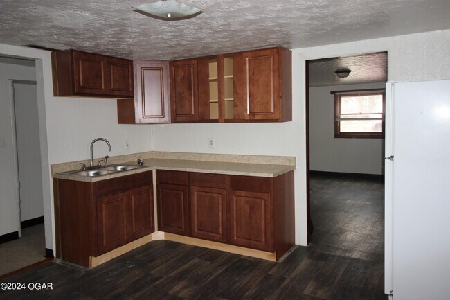 Building Photo - 201 S 9th St