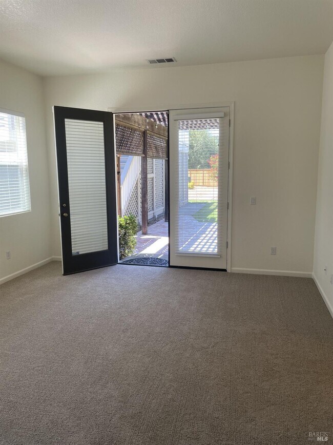 Foto del edificio - 201 Spur Ridge Ln