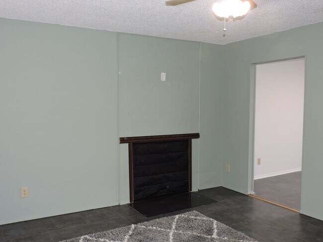 Foto del edificio - Convenient Northeast location!