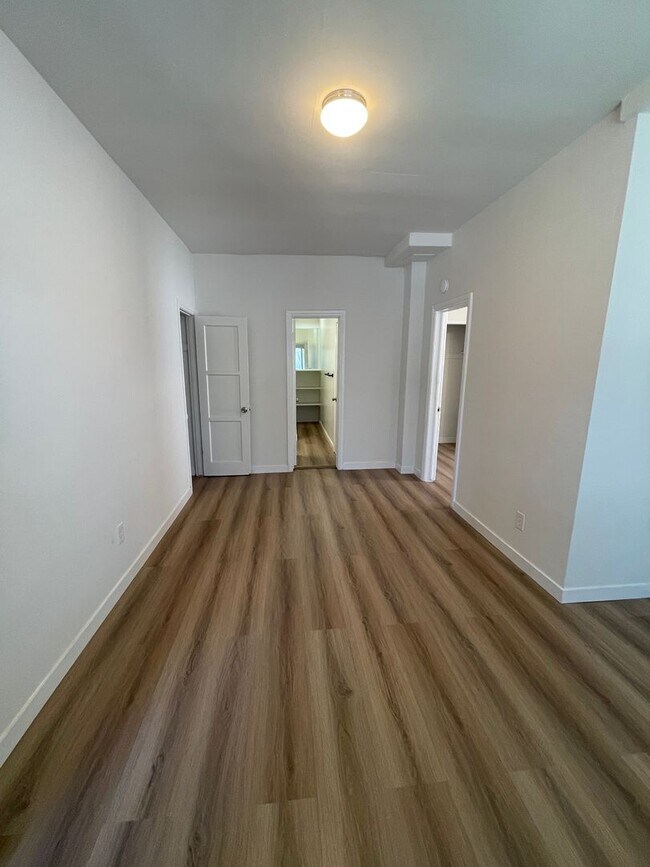 Foto del edificio - Lower 1 Bedroom 1 Bath in Long Beach