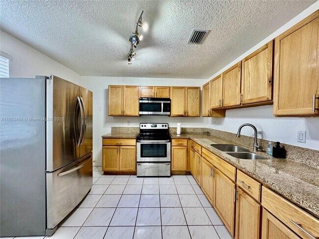 Foto del edificio - 22205 SW 103rd Ave