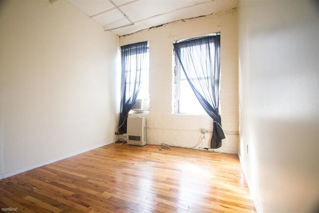 Building Photo - 2 br, 1 bath Apartment - 175 Stockholm St