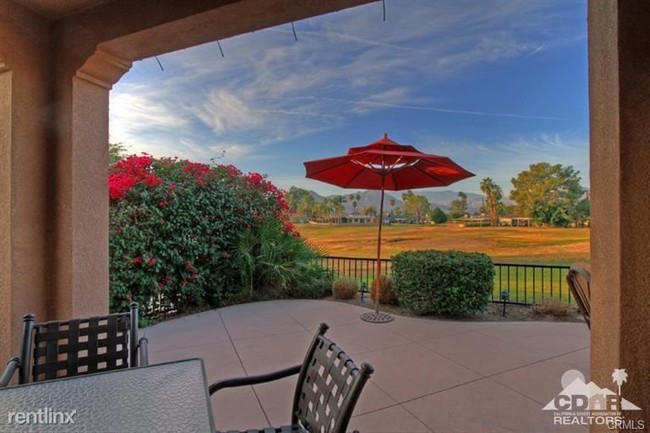 Foto del edificio - 3 br, 3 bath House - 43315 Arizona St