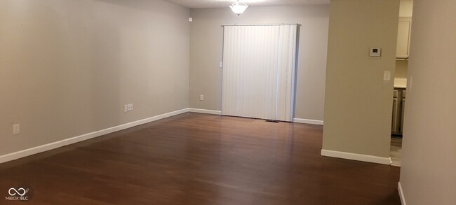 Foto del edificio - 5626 Prince Woods Cir