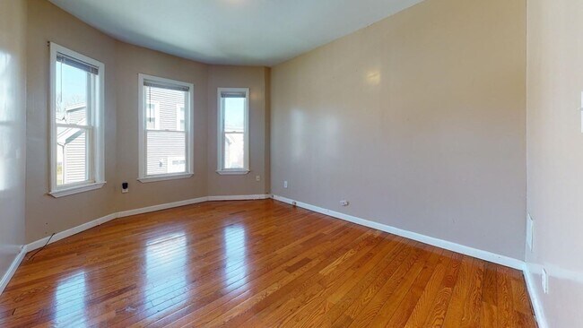 Building Photo - 22 Hendry St