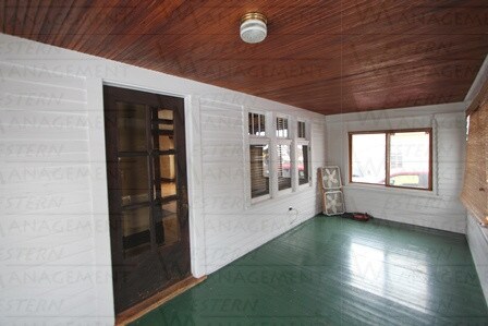 Cuarto de servicio - 425 Lewis Ave