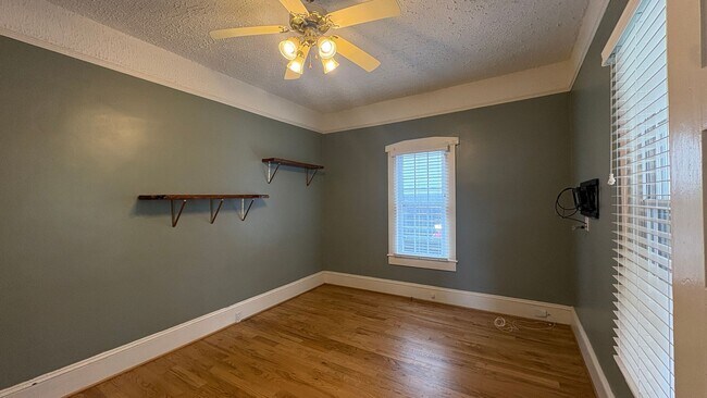Foto del edificio - Charming Downtown Greenville Home Available Now!