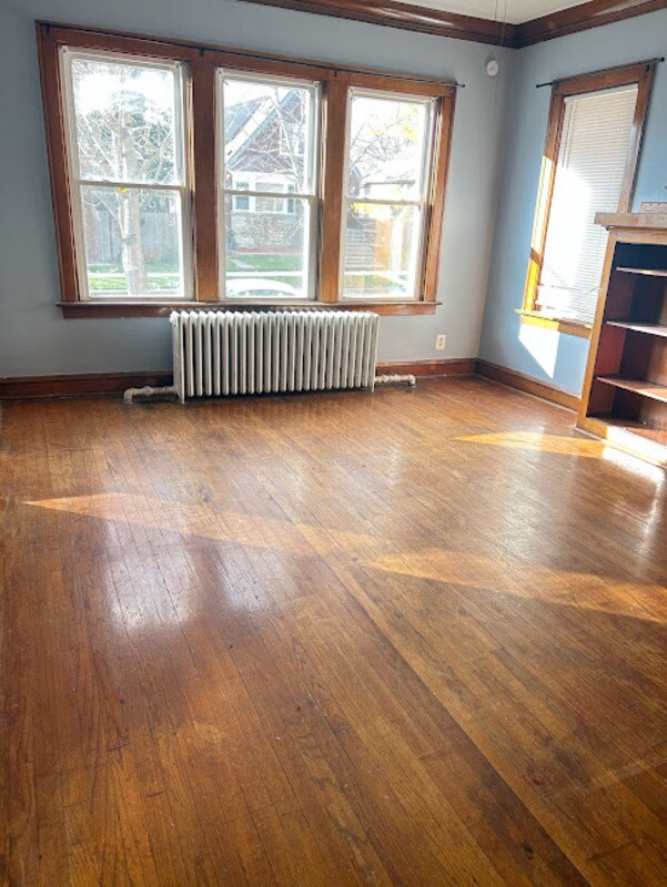 Foto del edificio - 9243 S Merrill Ave