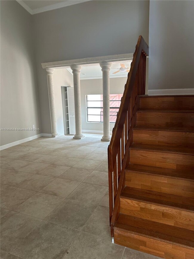 Building Photo - 9115 SW 123rd Ave Ct
