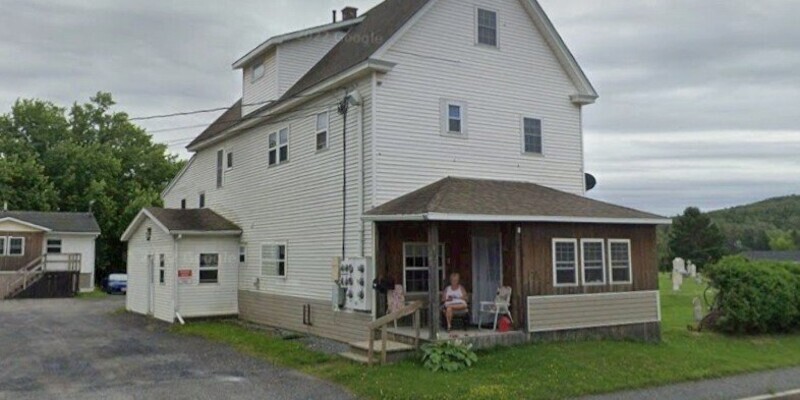Primary Photo - 41 E Main St