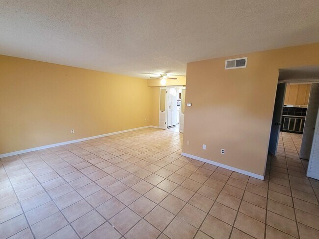 Foto del edificio - 5273 Chatfield Dr